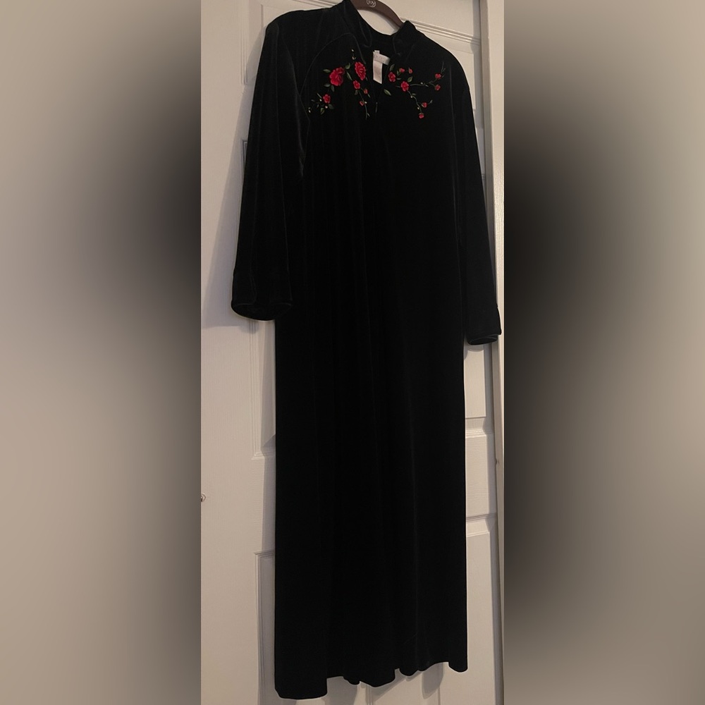 Lord & Taylor Vintage Sleepwear Nightdress Warm & Cozy Floral Size 8 Winter